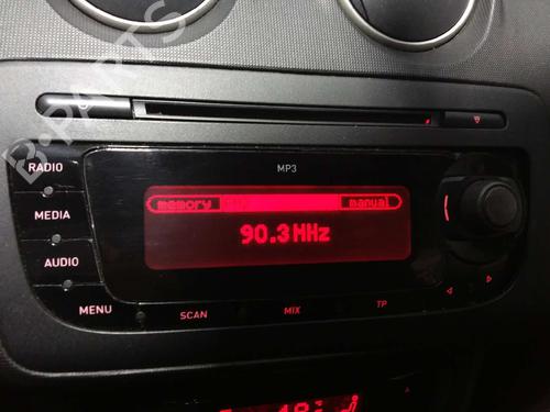 Radio SEAT IBIZA IV (6J5, 6P1) 1.9 TDI | BP4561729E6