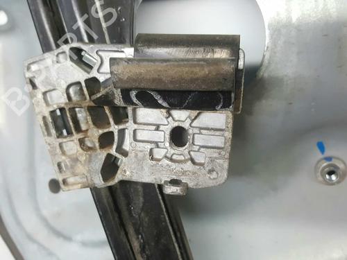Front right window mechanism MERCEDES-BENZ M-CLASS (W164) ML 300 CDI 4-matic (164.120) | BP5792321C23