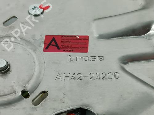 Front right window mechanism LAND ROVER RANGE ROVER III (L322) 4.4 D 4x4 | BP11695832C23