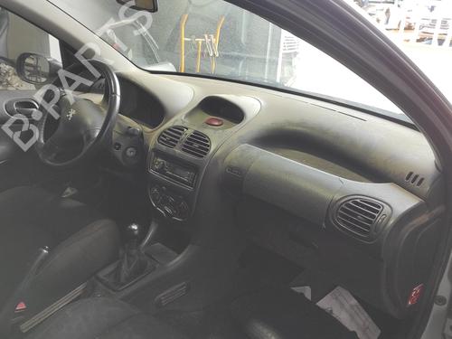 Koplamp links PEUGEOT 206 Hatchback (2A/C) 2.0 HDI 90 | BP24215276C28 