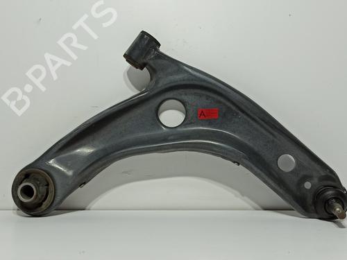 Used Right front suspension arm TOYOTA YARIS (_P13_) 1.5 (NSP131_) (112 hp) 18527110