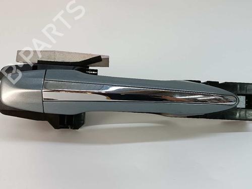 Używane Klamka zewnętrzna drzwi przednich prawych INFINITI Q50 50 D (170 hp) 9517824