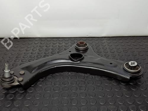 Used Left front suspension arm RENAULT CLIO V (B7_) 1.0 TCe 100 (B7MT) (101 hp) 12226706