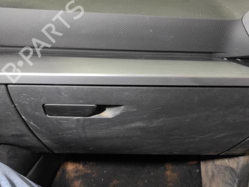 Glove box SEAT LEON Sportstourer (KL8, KLD) 1.5 TSI BP25587211C95