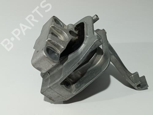 Used Engine mount VW T-ROC (A11, D11) 1.0 TSI (110 hp) 30291949