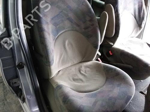 Left front fog light CITROËN XSARA PICASSO (N68) 2.0 HDi | BP2832641C30