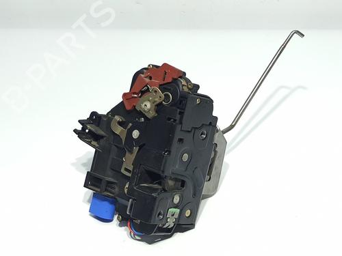 Used Front right lock AUDI A3 (8P1) 2.0 TDI 16V (140 hp) 15541971