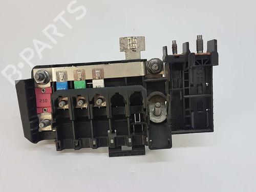Fuse box MERCEDES-BENZ GLA-CLASS (X156) GLA 200 CDI / d (156.908) | BP9742641E1