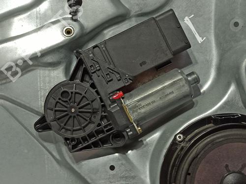 Front left window mechanism VW PASSAT B5 (3B2) 1.9 TDI | BP39621673C22 - Image 2