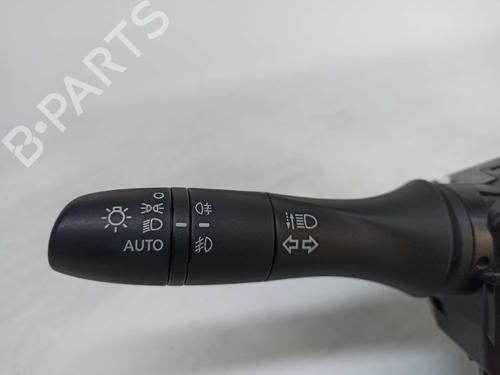 Switch NISSAN PULSAR Hatchback (C13) | BP11388239I30