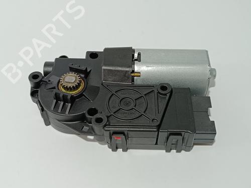 Sunroof engine LAND ROVER RANGE ROVER VELAR (L560) 3.0 D300 SDV6 4x4 | BP13251594M60 
