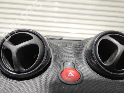 air-vent-smart-fortwo-coupe-453-2014-17461376 main image