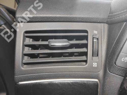 Kratka nawiewu INFINITI M (Y51) 30d BP11639517I21