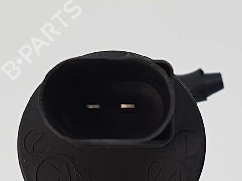 Spylervæskepumpe TOYOTA YARIS (_P9_) 1.3 VVT-i (SCP90_, SCP90R) | BP14536339E24