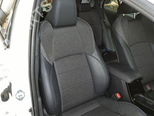 right-front-seat-toyota-corolla-hatchback-_e21_-_ea1_-_eh1_-2018-16736316 main image