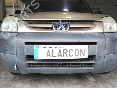 Used Front bumper PEUGEOT PARTNER MPV (5_, G_) 2.0 HDI (90 hp) 24215259