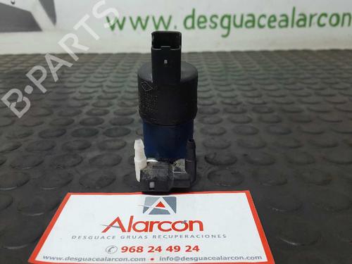 Pompe de lave-glace RENAULT CLIO III (BR0/1, CR0/1) 1.5 dCi (C/BR0G, C/BR1G) (68 hp) 14526935