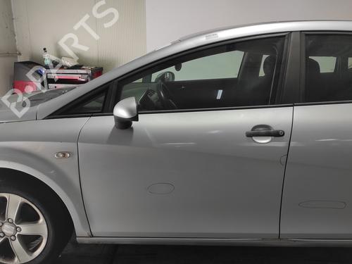 left-front-door-seat-leon-1p1-2005-2006-2007-2008-2009-2010-2011-2012-2013-26726264 main image