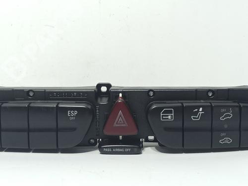 Used Warning switch MERCEDES-BENZ CLK (C209) CLK 200 Kompressor (209.342) (163 hp) 11381294