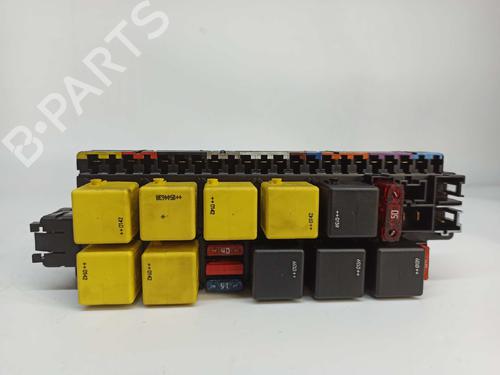 Used Fuse box MERCEDES-BENZ S-CLASS (W220, V220) S 320 CDI (220.026, 220.126) (197 hp) 8804521