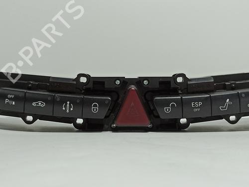 Used Warning switch MERCEDES-BENZ S-CLASS (W220, V220) S 400 CDI (220.028, 220.128) (250 hp) 13707583