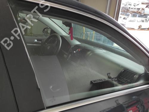 front-right-door-window-vw-jetta-iii-1k2-2004-2005-2006-2007-2008-2009-2010-2011-2012-2013-27666528 main image