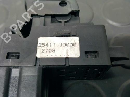 Right rear window switch NISSAN QASHQAI I (J10, NJ10) 1.5 dCi | BP2733376I28