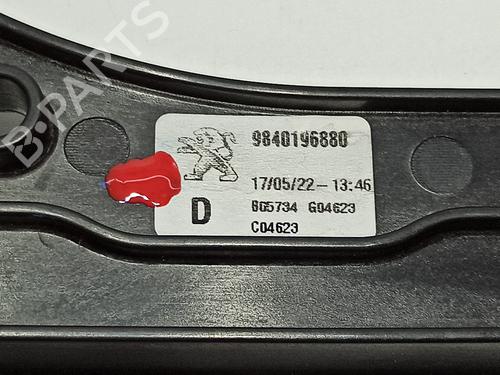 Front right window mechanism PEUGEOT 3008 II SUV (MC_, MR_, MJ_, M4_) 1.5 BlueHDi 130 | BP18897824C23