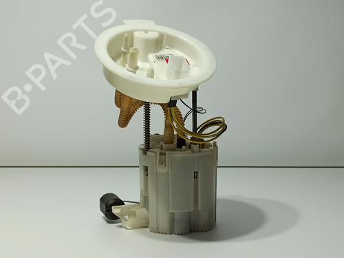 Used Fuel pump BMW 1 (F20) 116 d (116 hp) 30366852