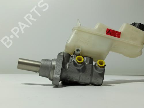 Used Brake master cylinder TOYOTA YARIS (_P13_) 1.5 (NSP131_) (112 hp) 18479971