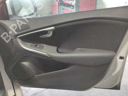 right-front-door-panel-volvo-v40-hatchback-525-d3-2012-2013-2014-2015-2016-2017-2018-2019-13697809 main image
