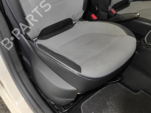 Right front seat RENAULT CAPTUR I (J5_, H5_) 1.5 dCi 90 (J5N4, J5M5, J5MW, J5M6, J5AL, J5AJ) | BP27993087C16