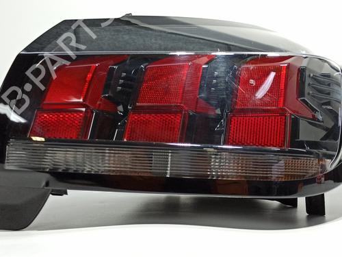 Right taillight PEUGEOT 208 II (UB_, UP_, UW_, UJ_) 1.5 BlueHDI 100 (102 hp) 9823216580 | 73250912