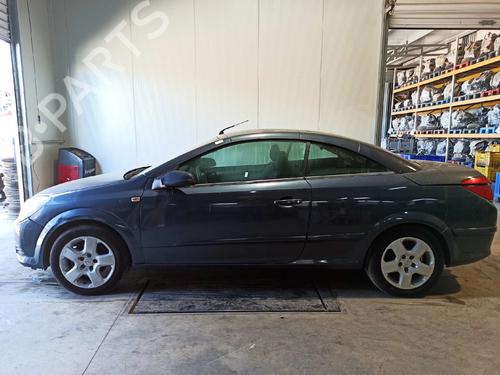Brugte OPEL ASTRA H TwinTop (A04) 1.6 (L67) (105 hp) 4280092