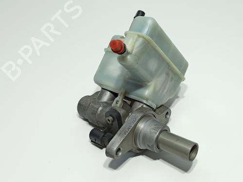 Brake master cylinder VW PASSAT B7 Variant (365) 2.0 TDI | BP21583941M77 