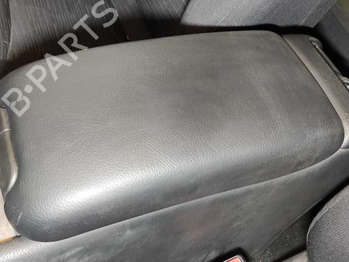 armrest-center-console-mercedes-benz-c-class-w203-2000-2001-2002-2003-2004-2005-2006-2007-19117974 main image