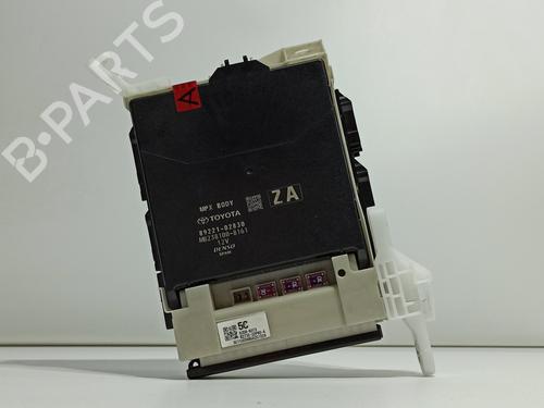 Used Fuse box TOYOTA COROLLA Hatchback (_E21_, _EA1_, _EH1_) [2018-2025]  20702581