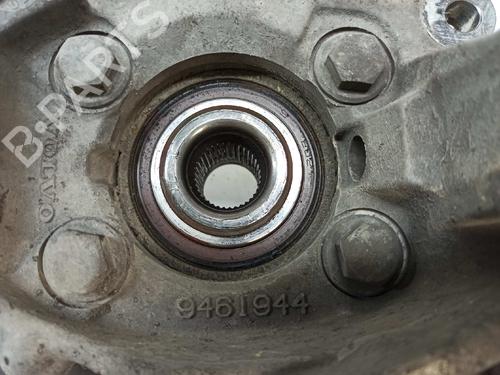 Right front steering knuckle VOLVO S60 I (384) 2.4 D | BP5667444M26