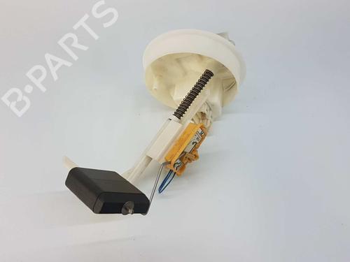 Pompe à carburant MERCEDES-BENZ C-CLASS (W203) C 220 CDI (203.008) (150 hp) 8132944