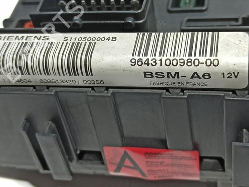 Fuse box CITROËN C5 I (DC_) 2.2 HDi (DC4HXB, DC4HXE) | BP22187586E1 