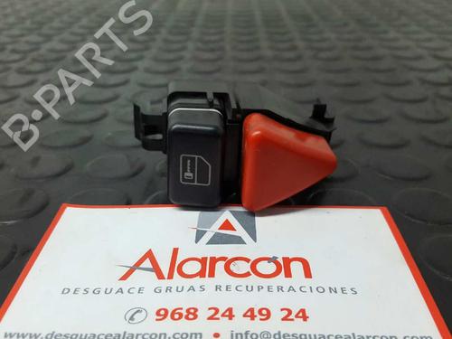 Used Warning switch MERCEDES-BENZ A-CLASS (W168) A 160 CDI (168.007) (60 hp) 6628118