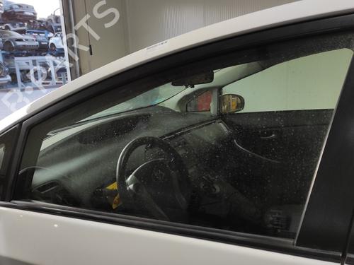 front-left-door-window-toyota-prius-_w3_-18-hybrid-zvw3_-2008-2009-2010-2011-2012-2013-2014-2015-2016-13950012 main image