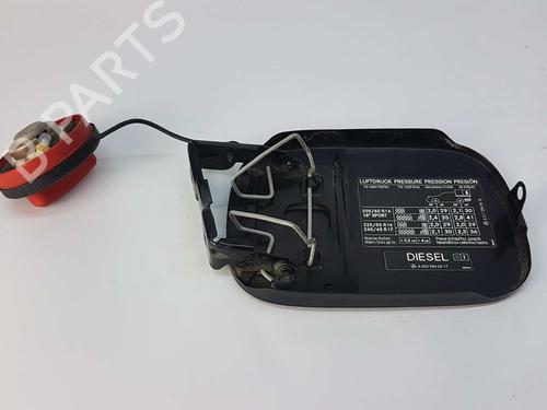Fuel flap MERCEDES-BENZ E-CLASS (W211) E 220 CDI (211.006) | BP6419265C131 