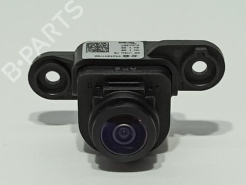 BP19083844E14 main image