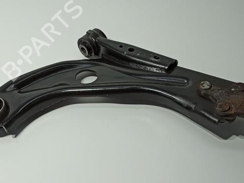 Used Left front suspension arm PEUGEOT 5008 II (MC_, MJ_, MR_, M4_) [2016-2026]  31918065