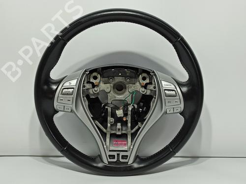 Used Steering wheel NISSAN QASHQAI II (J11, J11_) 1.6 dCi (130 hp) 10918580