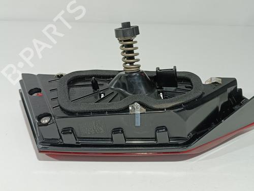 Used Right taillight BMW 1 (F40) 118 d (150 hp) 27621719