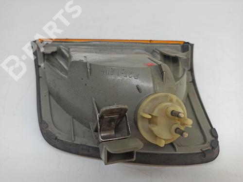 Right front indicator MERCEDES-BENZ 124 Saloon (W124) 300 D (124.130) | BP10384474C33 