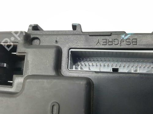 Fuse box RENAULT KOLEOS I (HY_)  | BP3676538E1 