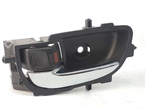 Used Front left interior door handle TOYOTA YARIS (_P13_) [2010-2020]  3330690